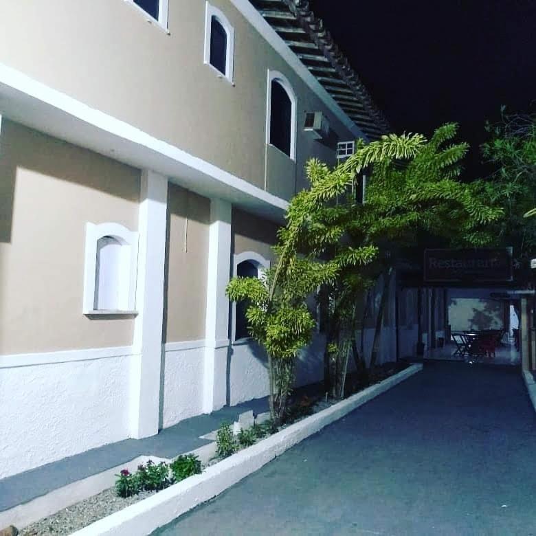 Hotel Terra Vista *